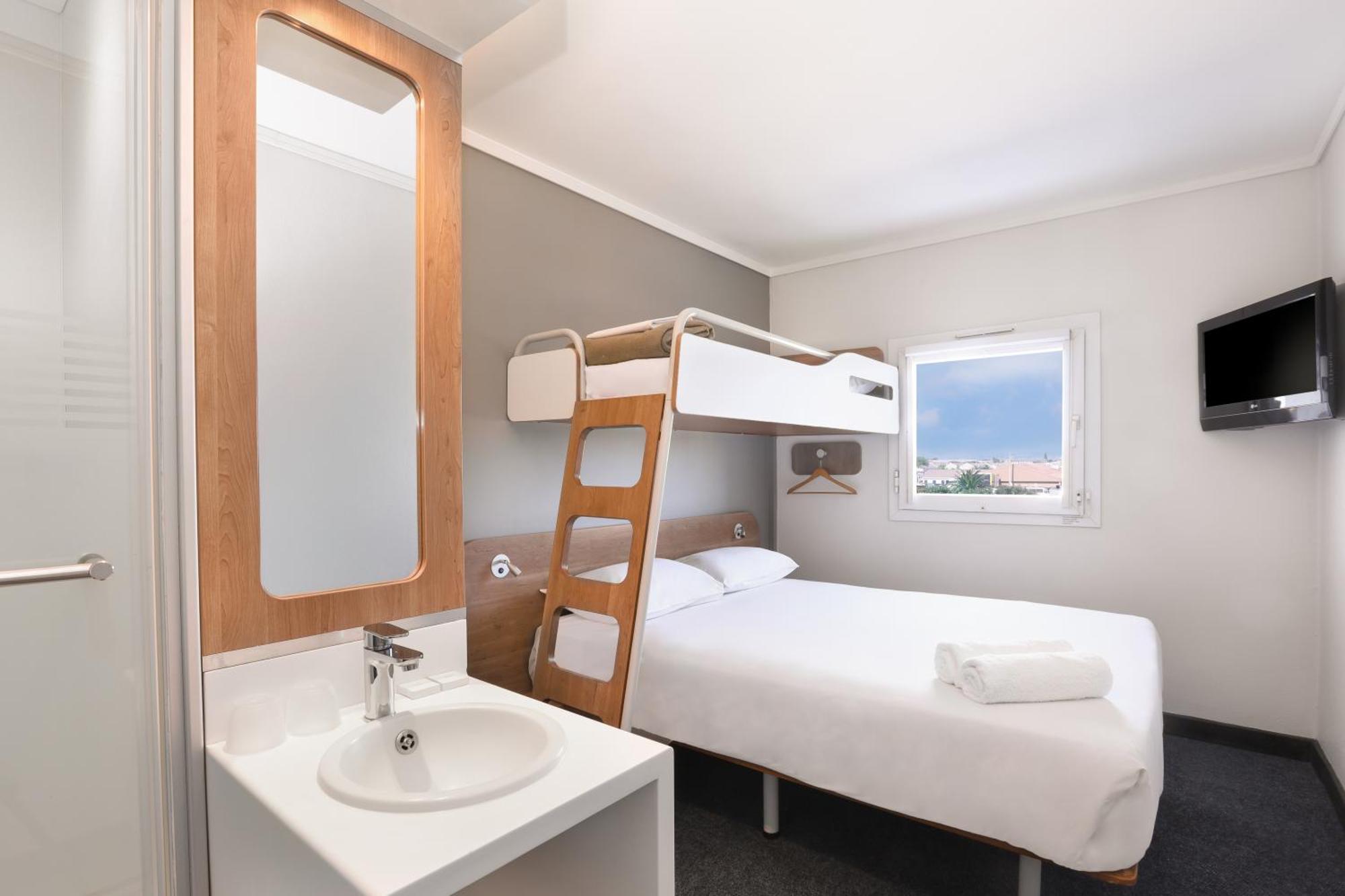 Sun1 Milnerton Hotel Cape Town Exterior photo
