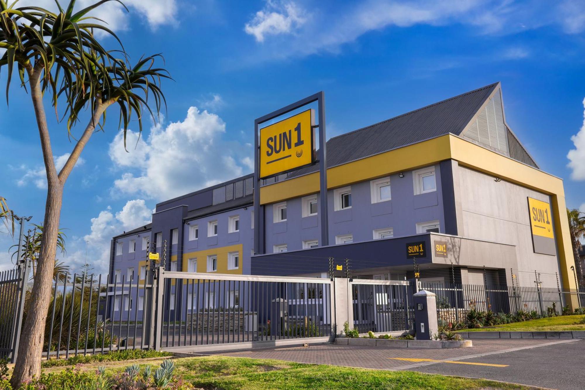 Sun1 Milnerton Hotel Cape Town Exterior photo